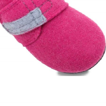 Seeds scotch Pink slipper shoes kids 4